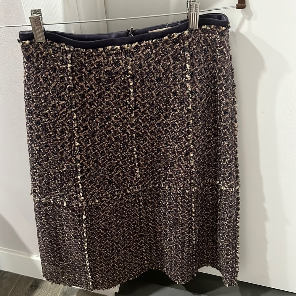 BNWT Tory Burch mid skirt.
